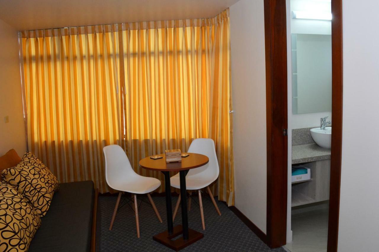 Los Angeles Stay Inn Quito Exterior photo